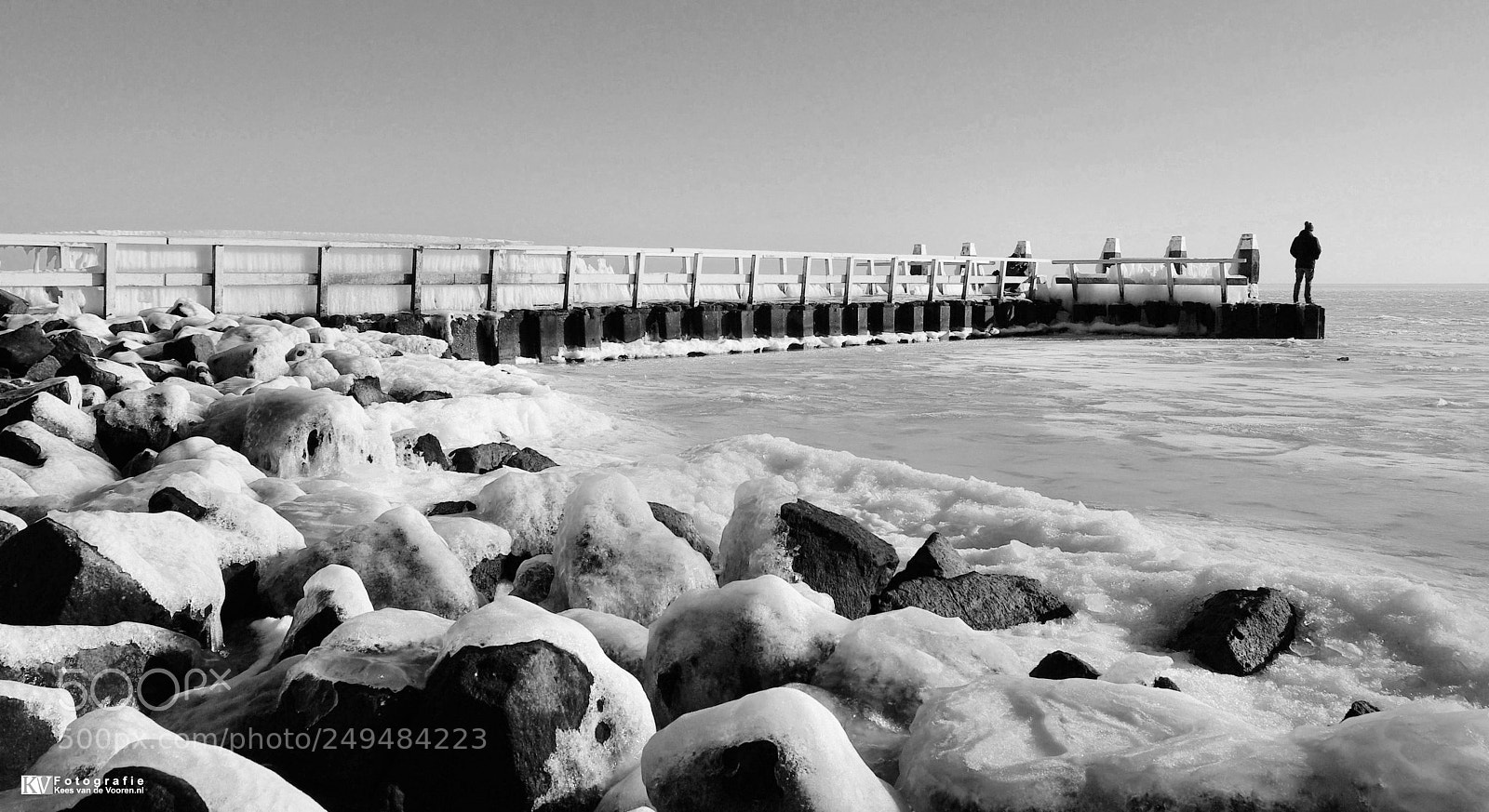 Pentax K10D sample photo. Winter time photography