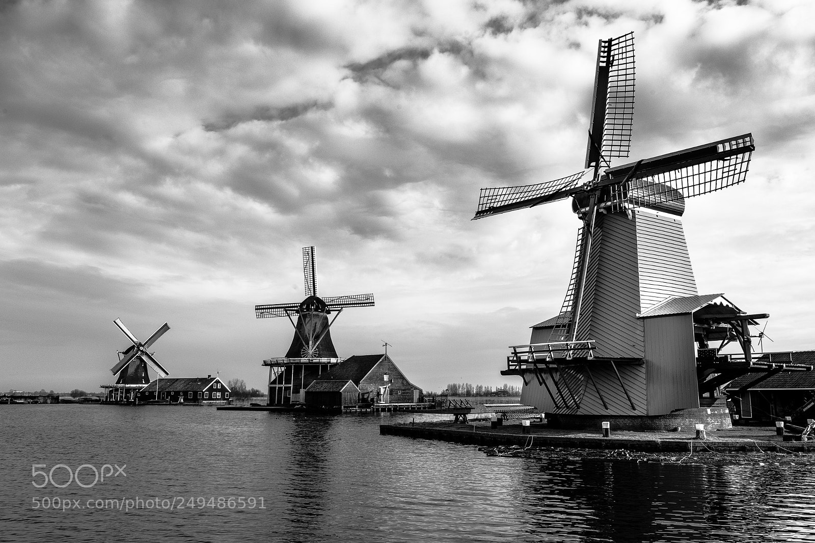 Canon EOS 5D Mark IV sample photo. Windmill on the coast photography