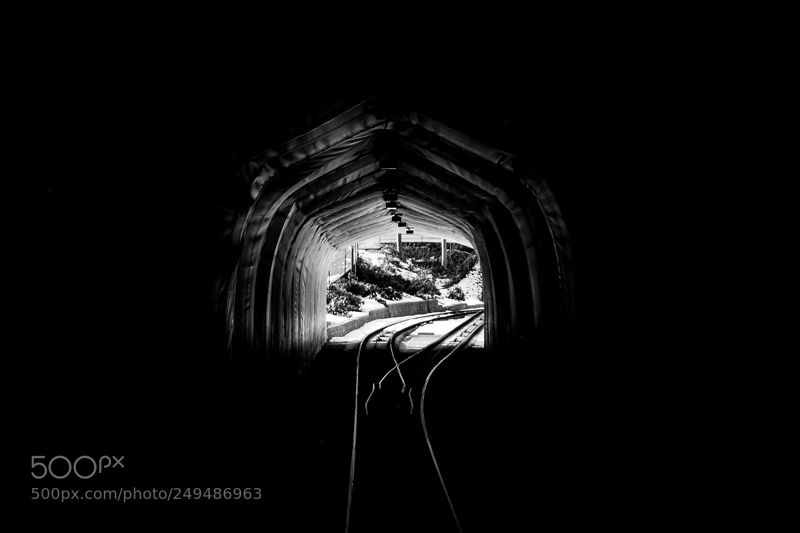 Canon EOS 50D sample photo. Through the tunnel photography