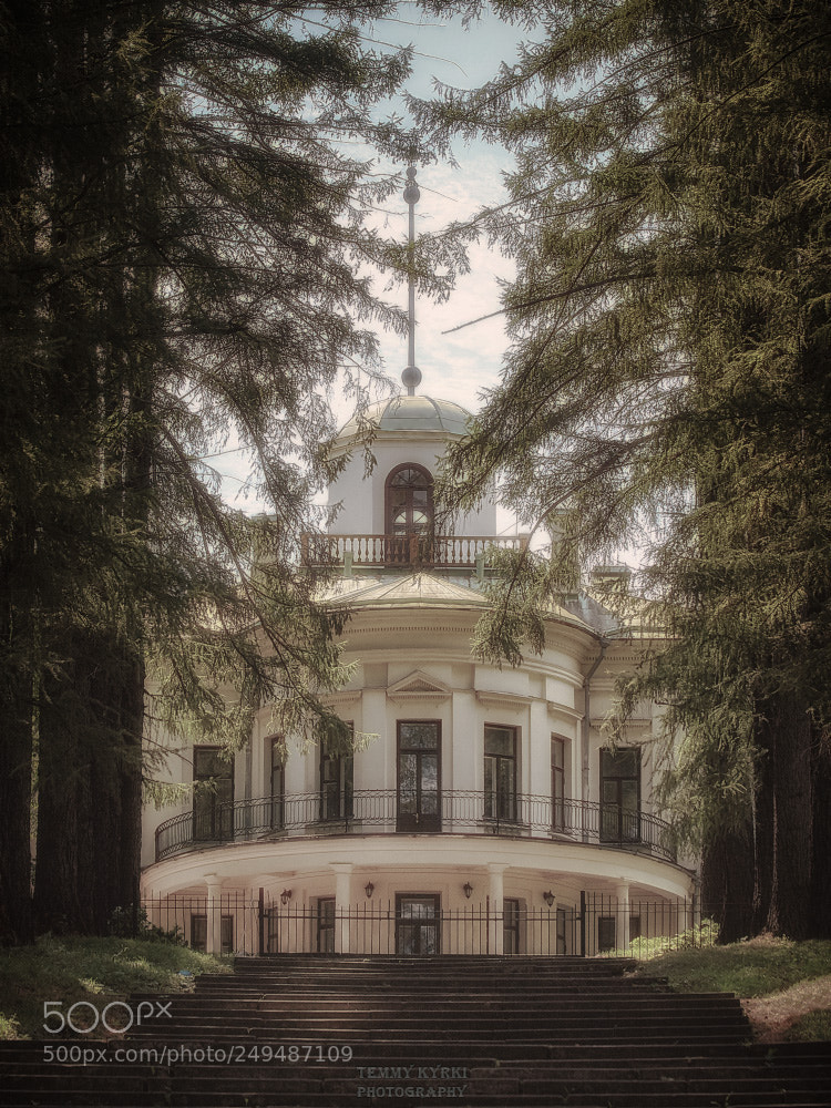Canon EOS 40D sample photo. Old building photography
