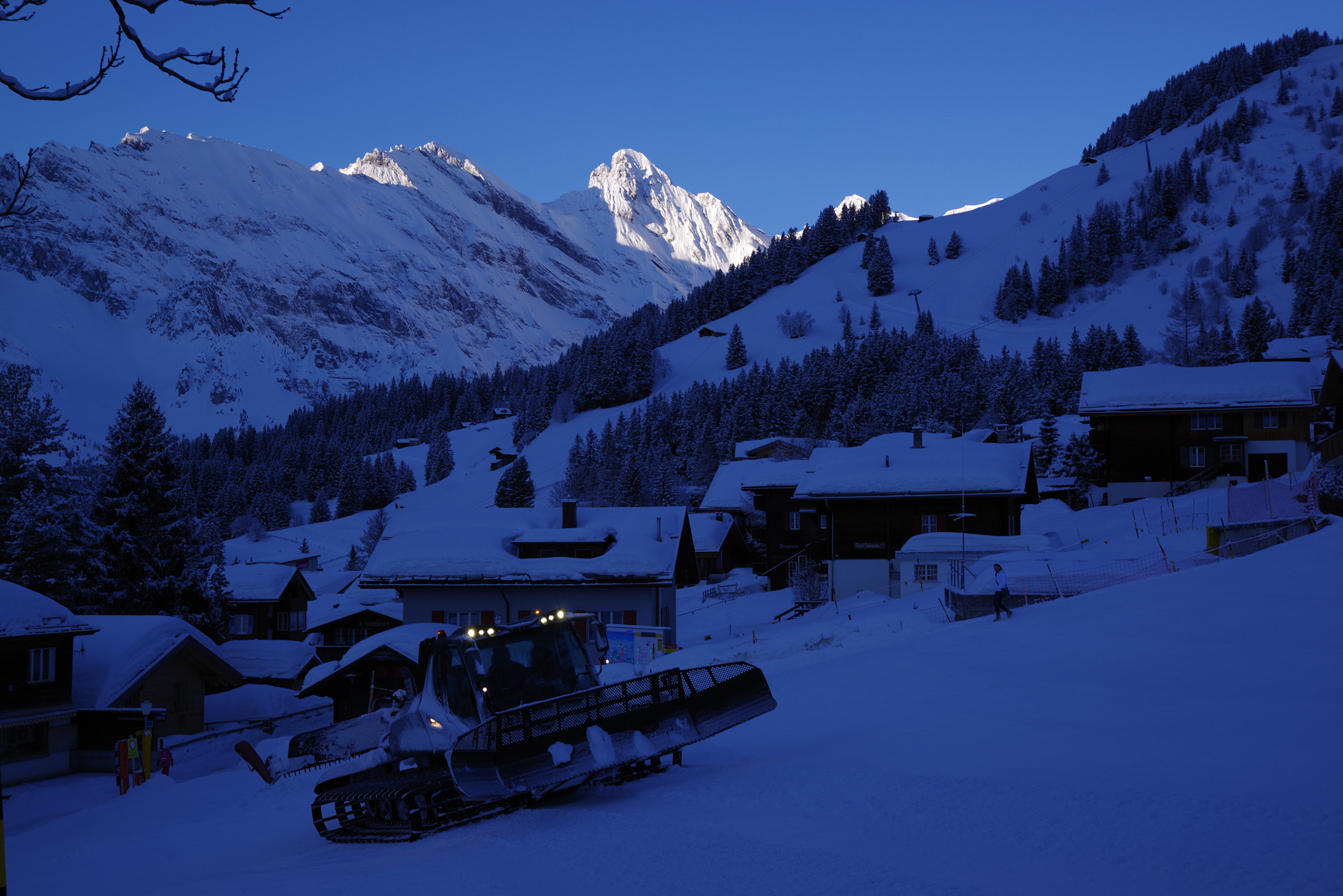 HD Pentax D FA 24-70mm F2.8 ED SDM WR sample photo. Mürren photography