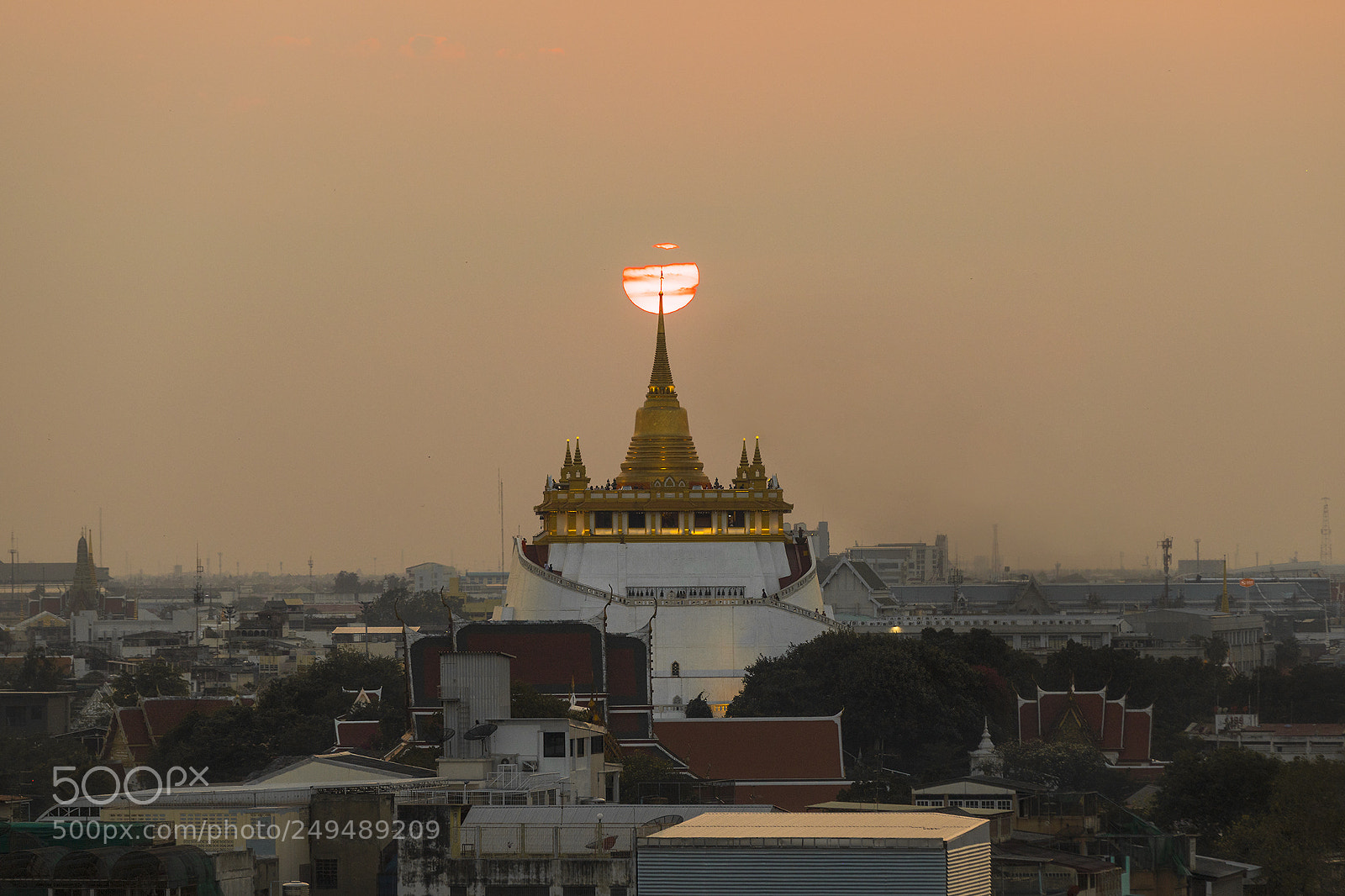 Canon EOS 6D Mark II sample photo. พระบรมบรรพต (ภูเขาทอง) golden mount photography