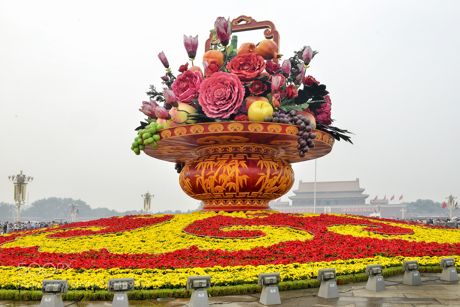 Nikon D800 sample photo. Flower vase tiananmen square photography