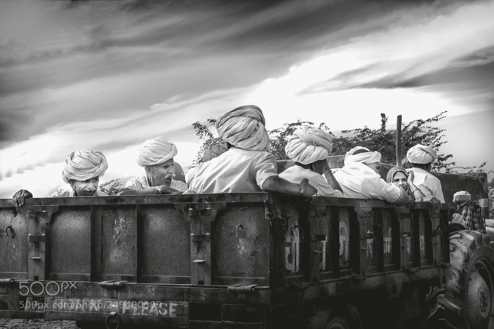 Nikon D810 sample photo. Going to town photography