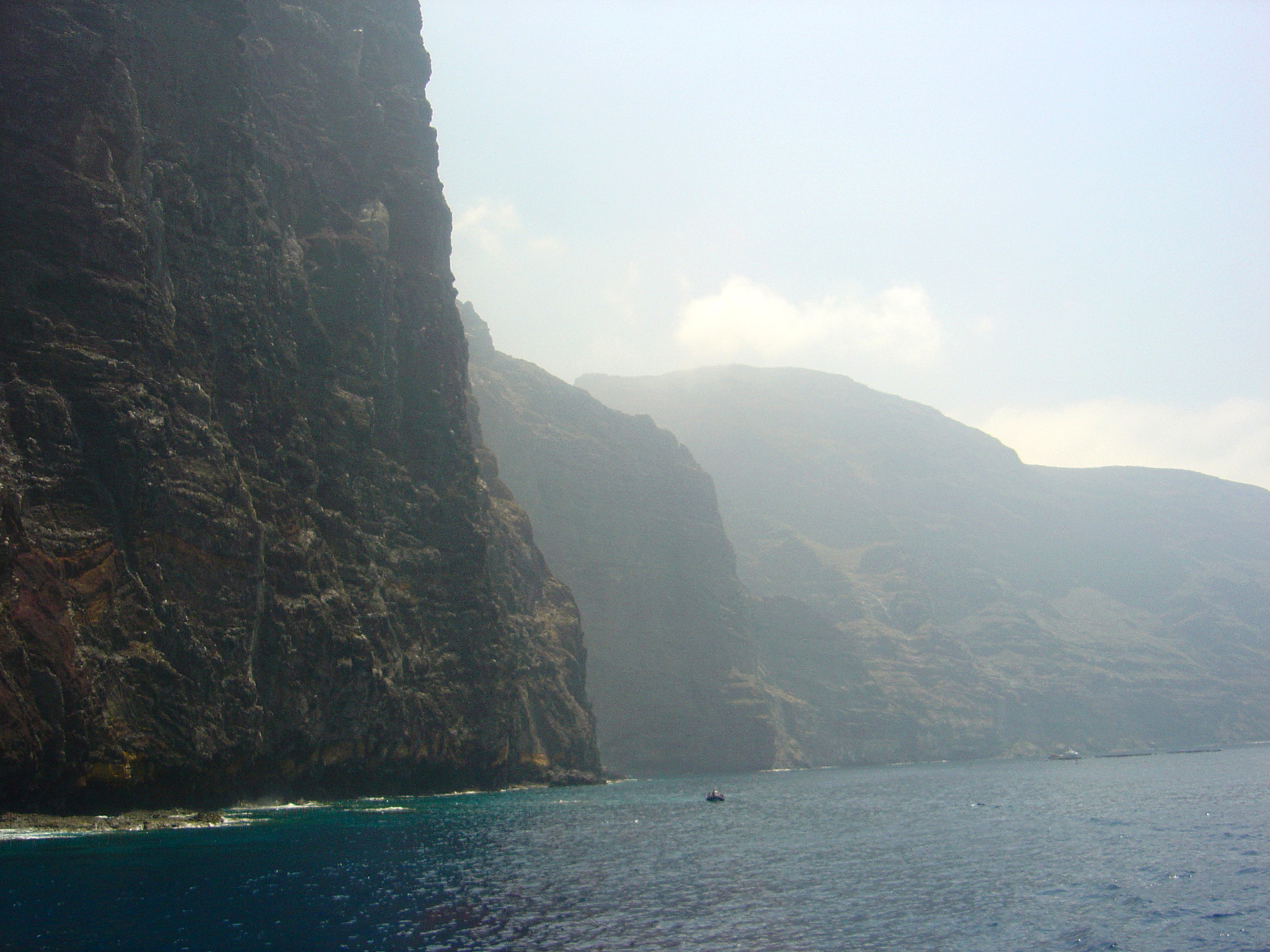 Sony DSC-P10 sample photo. Los gigantes, tenerife photography