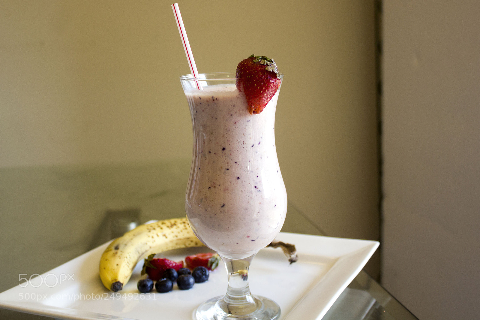 Canon EOS 550D (EOS Rebel T2i / EOS Kiss X4) sample photo. Smoothie photography