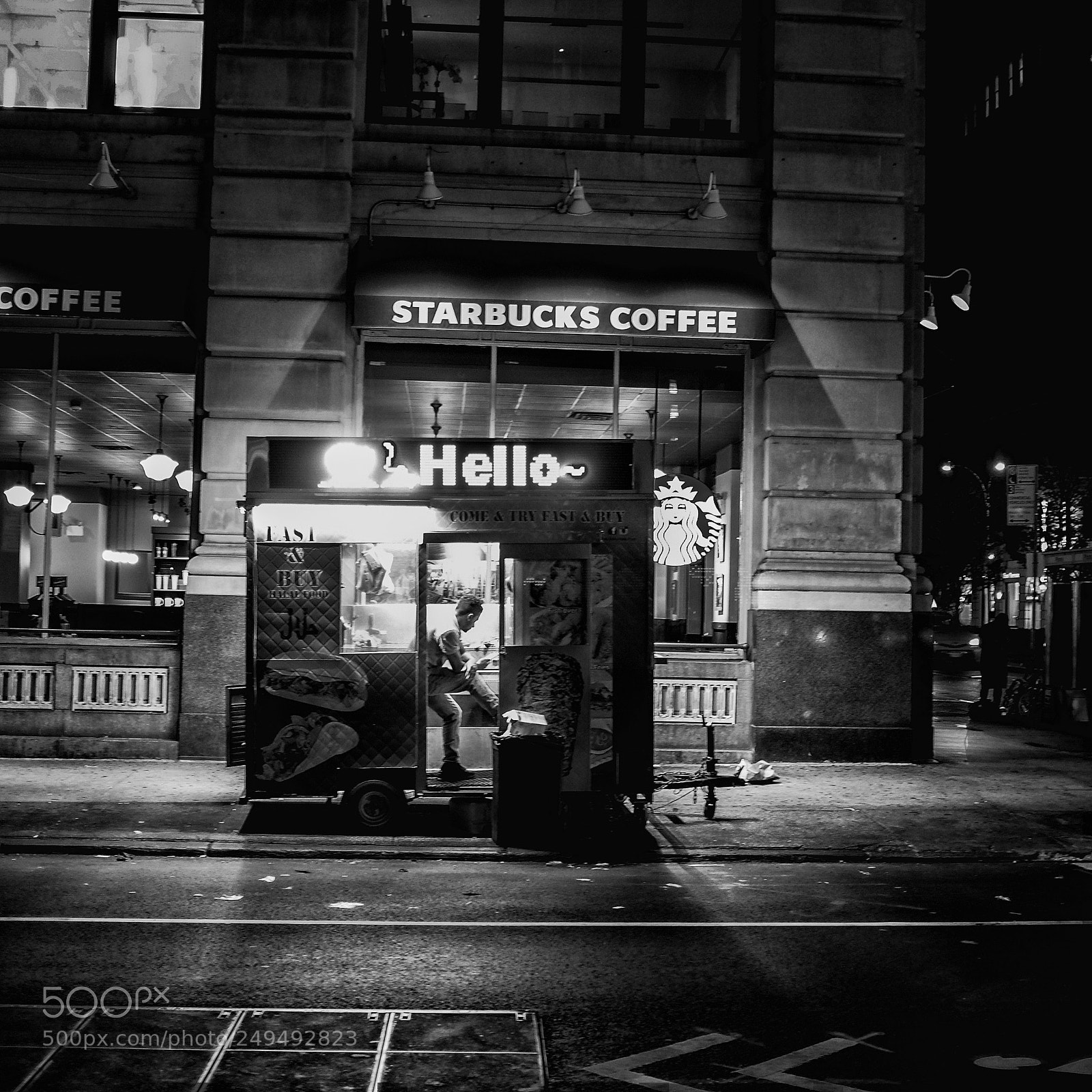 Fujifilm X100T sample photo. Nyc starbucks vs food photography