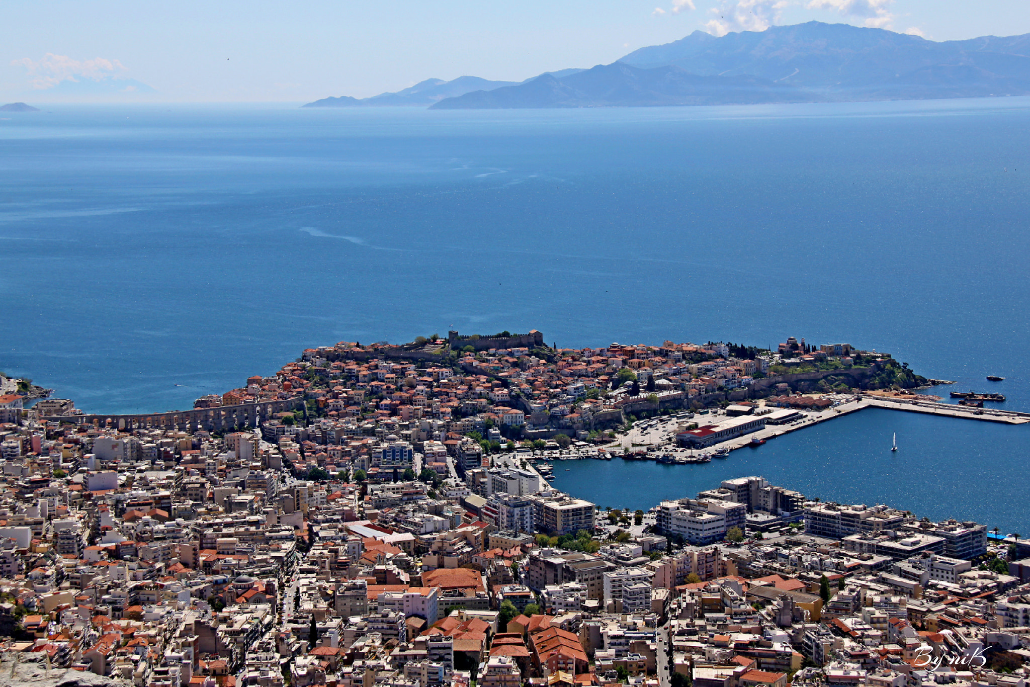 Canon EF-S 18-200mm F3.5-5.6 IS sample photo. Αποψη τμηματος της Καβαλας...Στο βαθος η Θασος photography