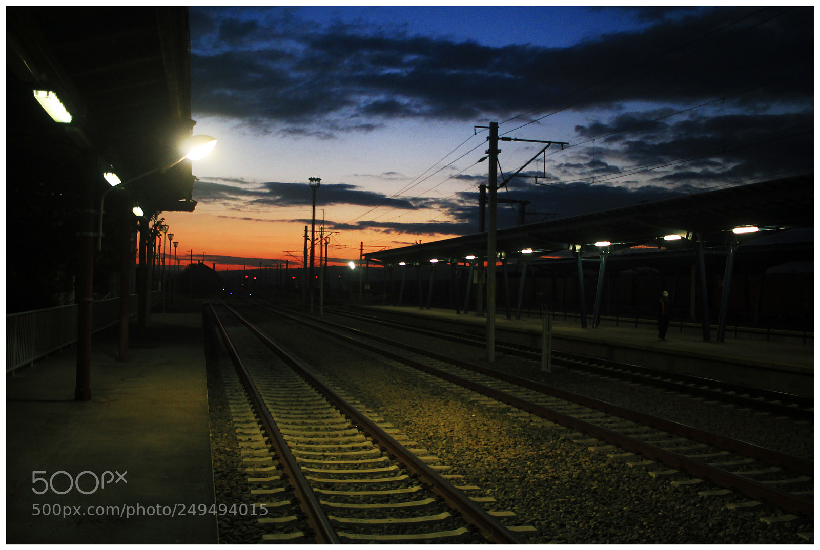 Canon EOS 1100D (EOS Rebel T3 / EOS Kiss X50) sample photo. Sunrise at a railway photography