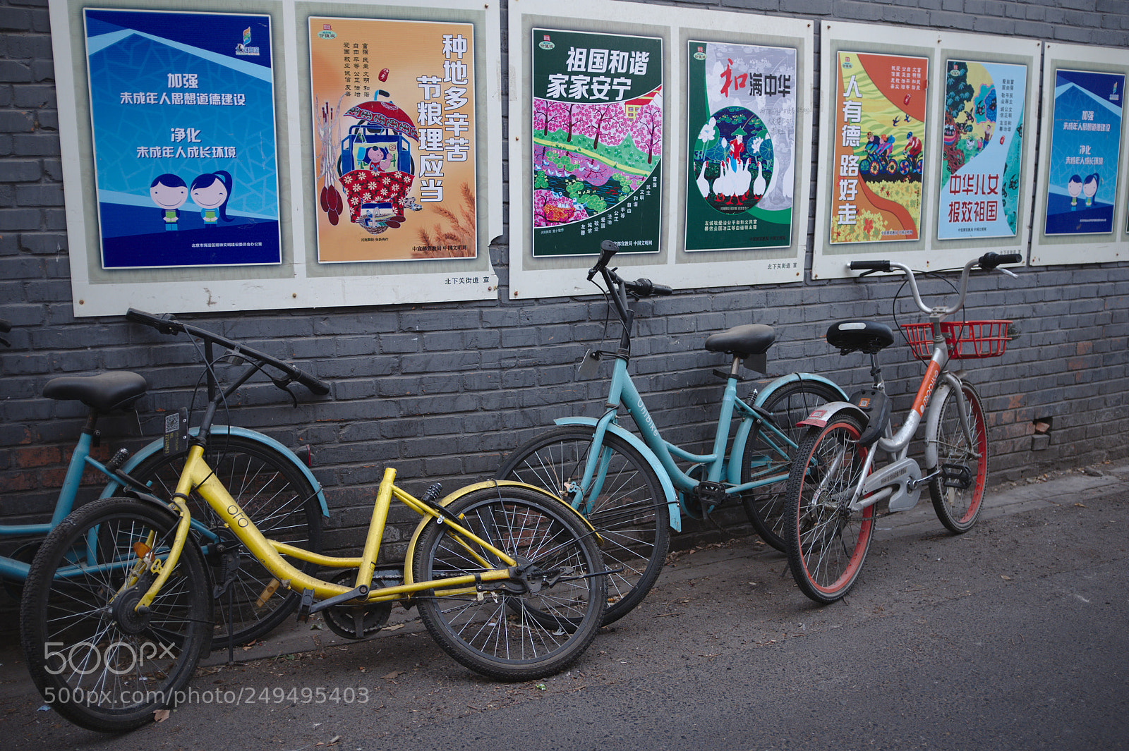 Fujifilm X100F sample photo. In the streets of photography