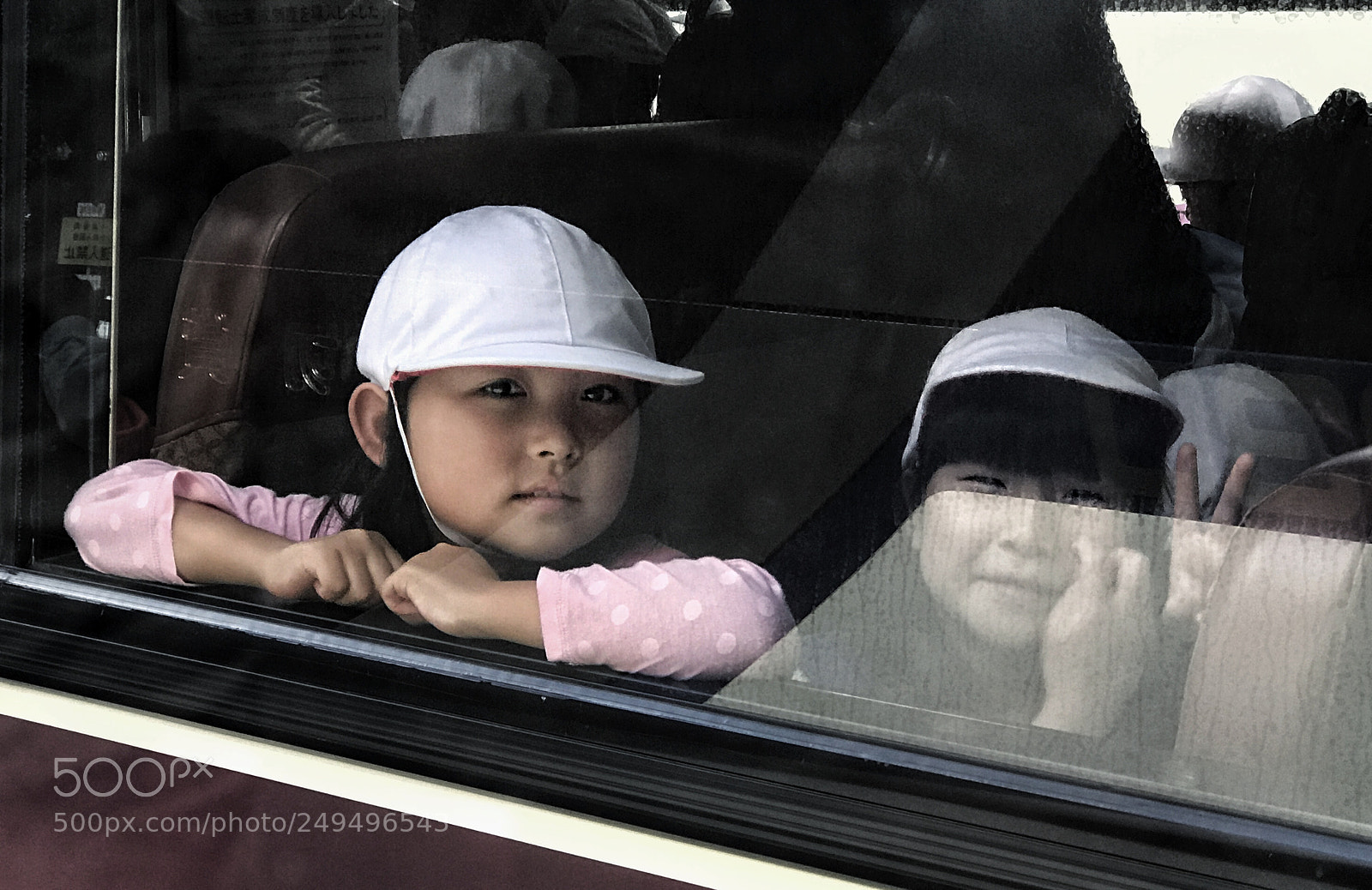 Apple iPhone 7 Plus sample photo. Schoolbus photography