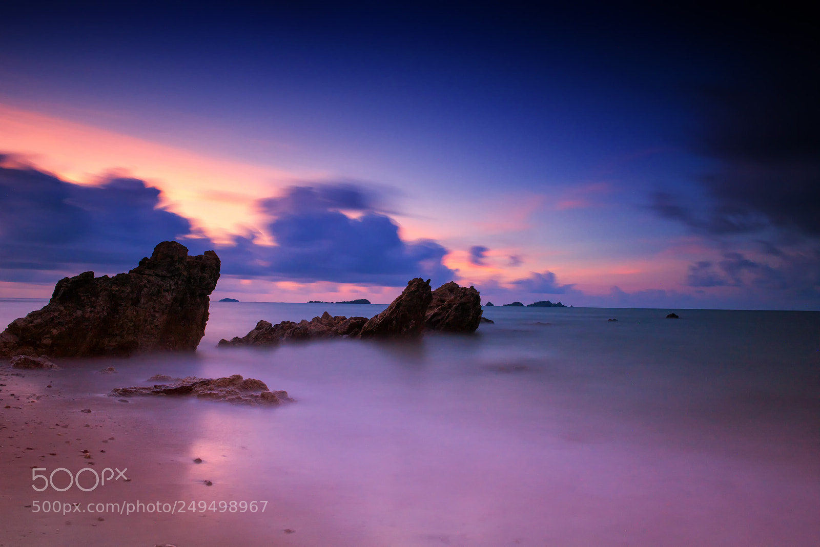 Nikon D810 sample photo. Seascape with stone arch photography