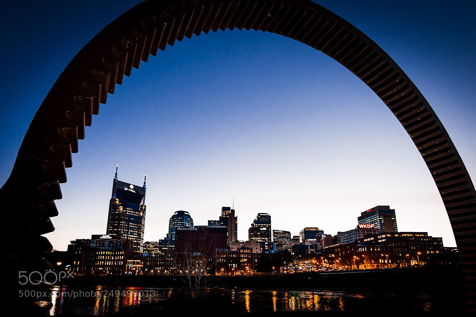 Canon EOS 450D (EOS Rebel XSi / EOS Kiss X2) sample photo. Nashville at sunset across photography