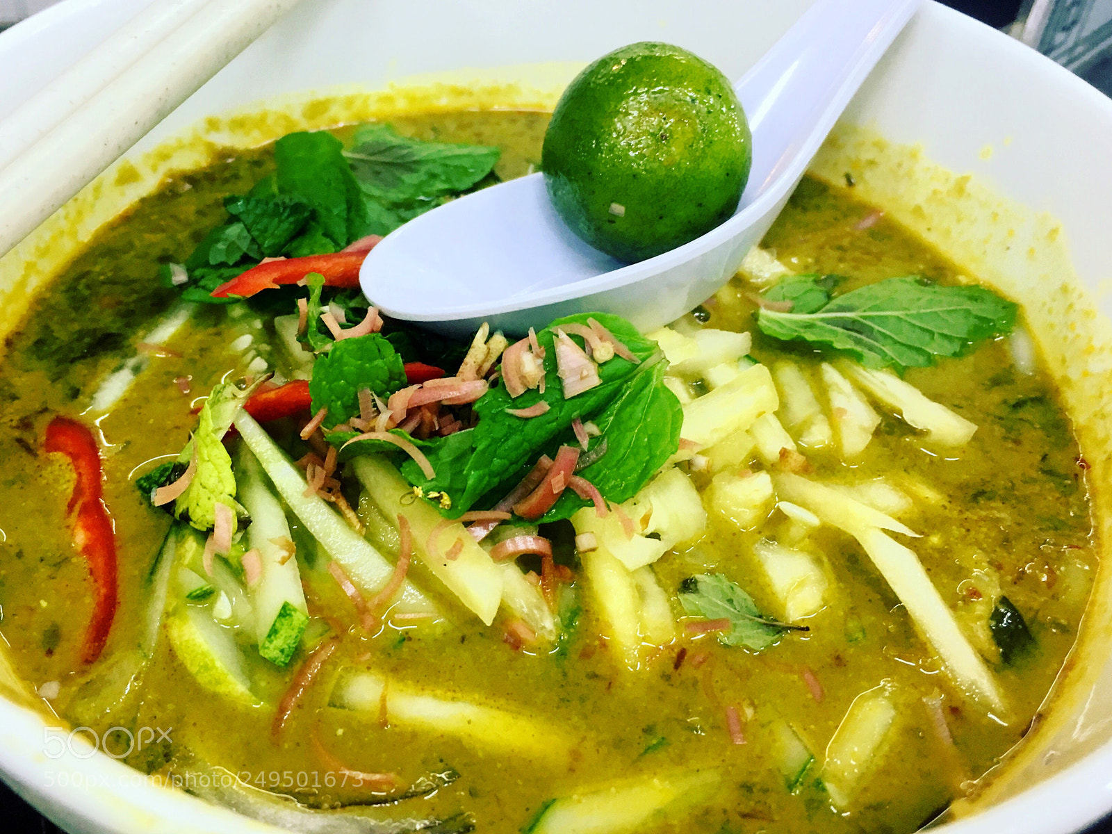 Apple iPhone SE sample photo. Nyonya laksa photography