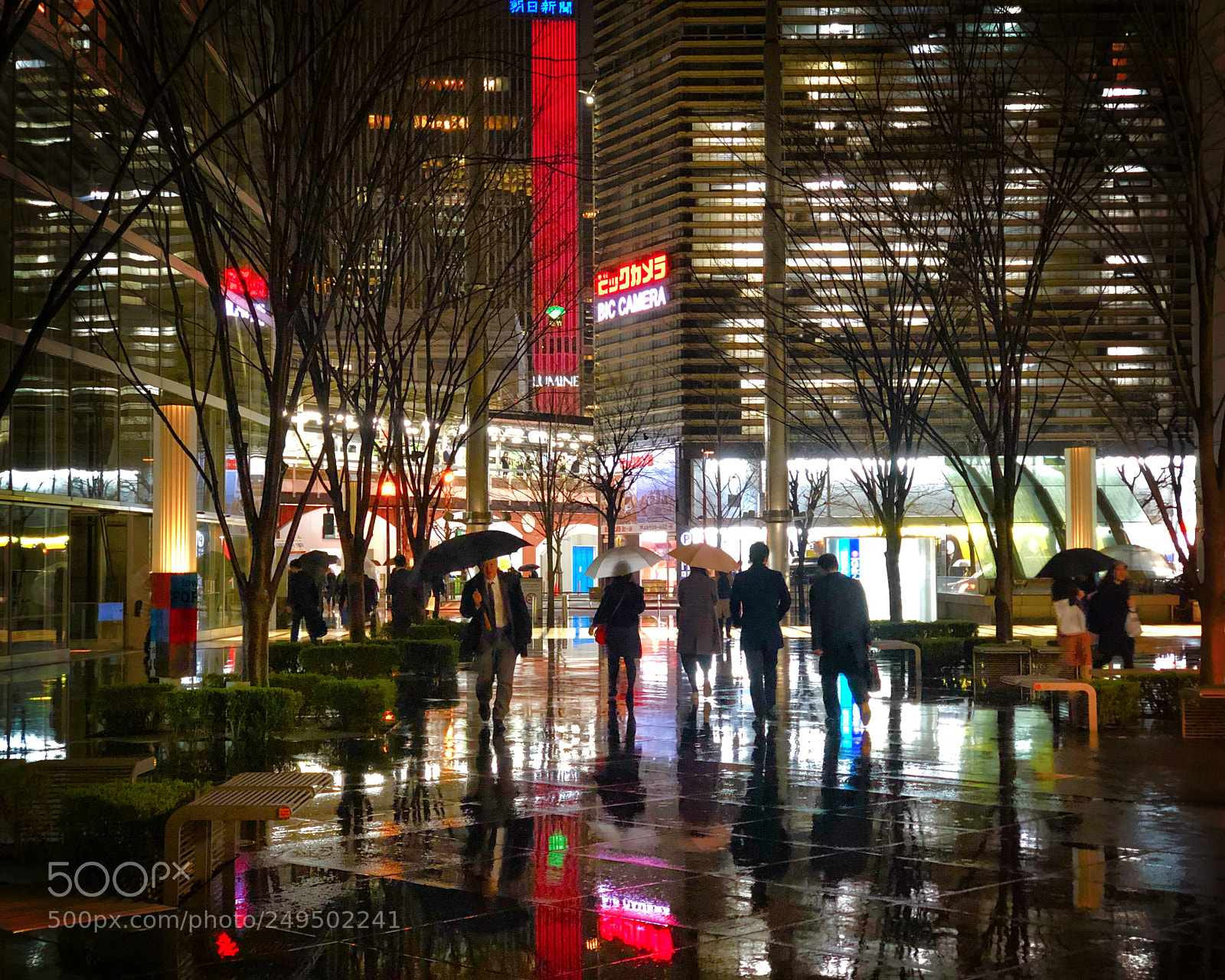 Apple iPhone X sample photo. Friday night of tokyo photography