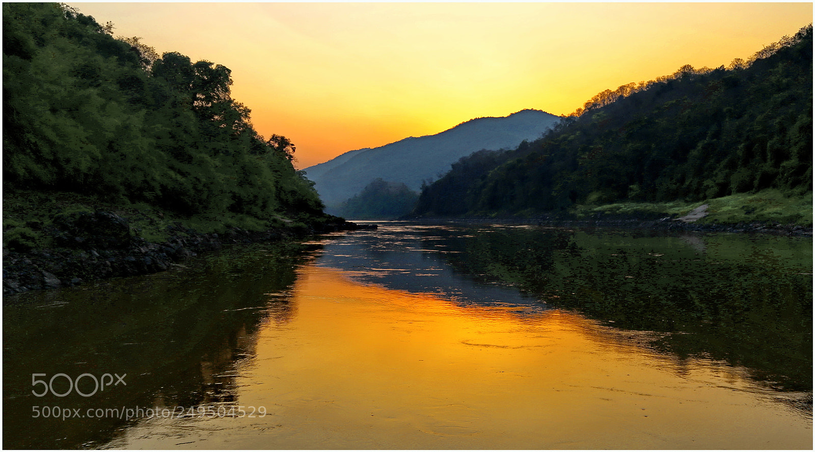 Canon EOS 6D + Canon EF 24-105mm F4L IS USM sample photo. Sun sets over the photography