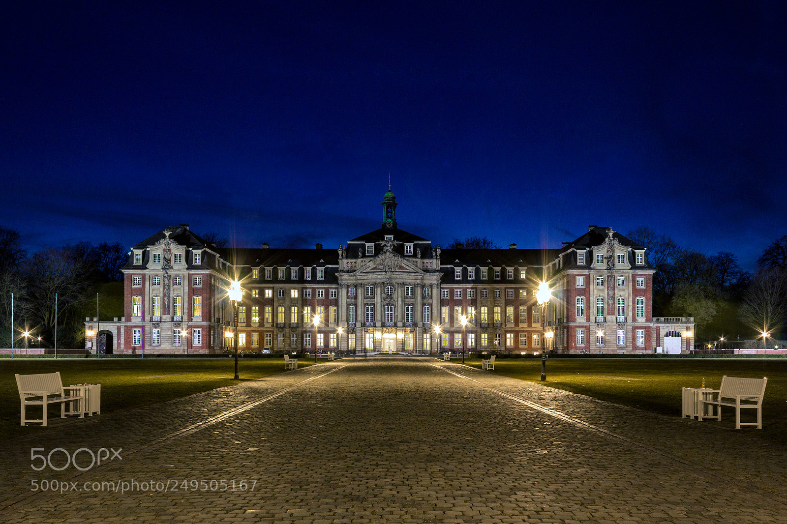 Canon EOS 1200D (EOS Rebel T5 / EOS Kiss X70 / EOS Hi) sample photo. Schloss münster photography