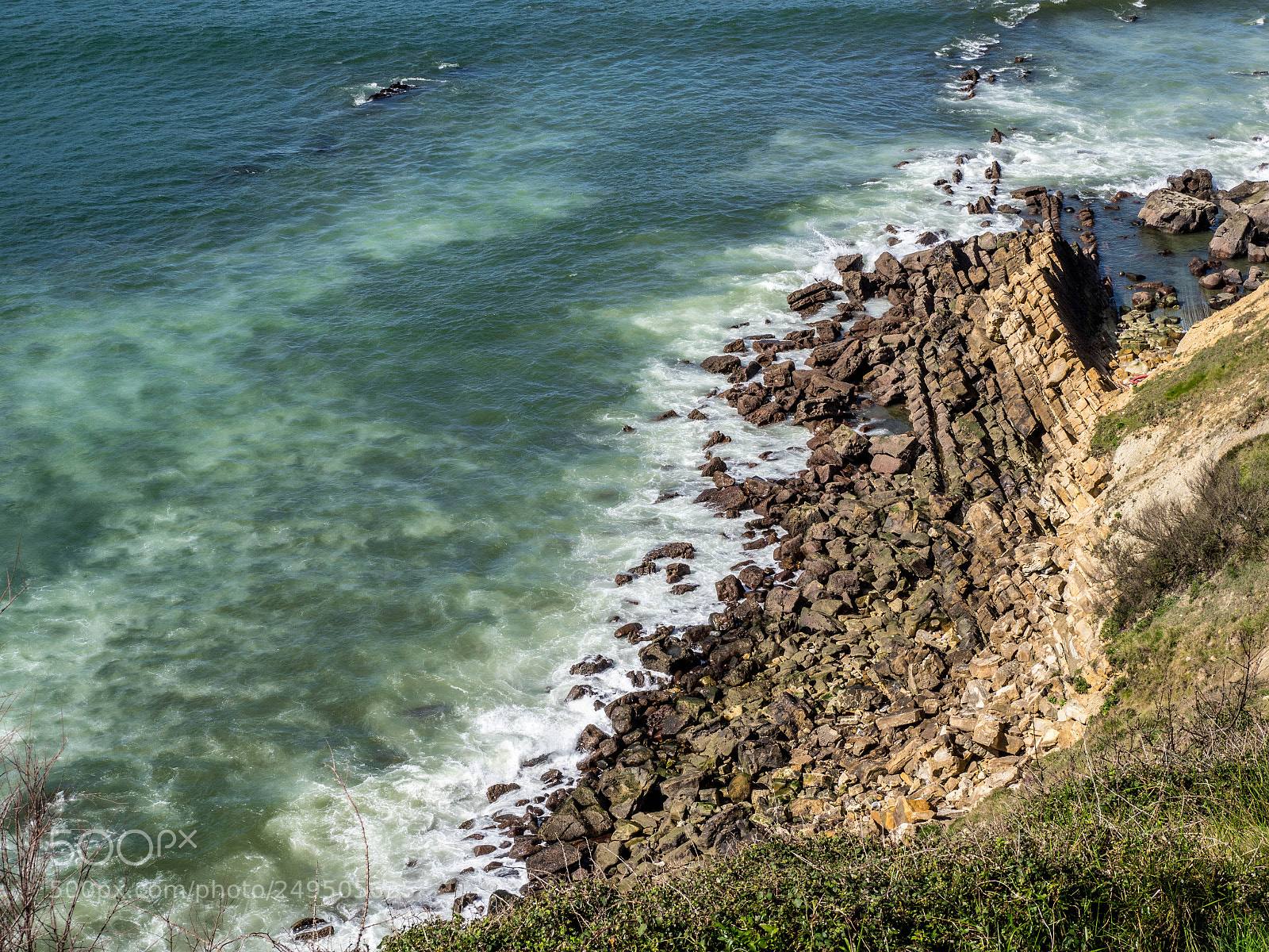 Olympus OM-D E-M1 Mark II sample photo. Sea and rocks photography
