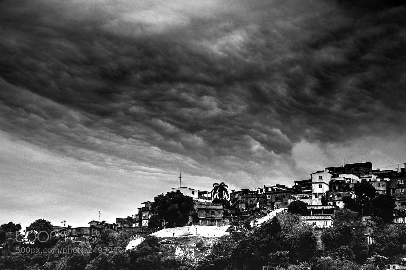 Nikon D70 sample photo. Cloud dark in favela photography