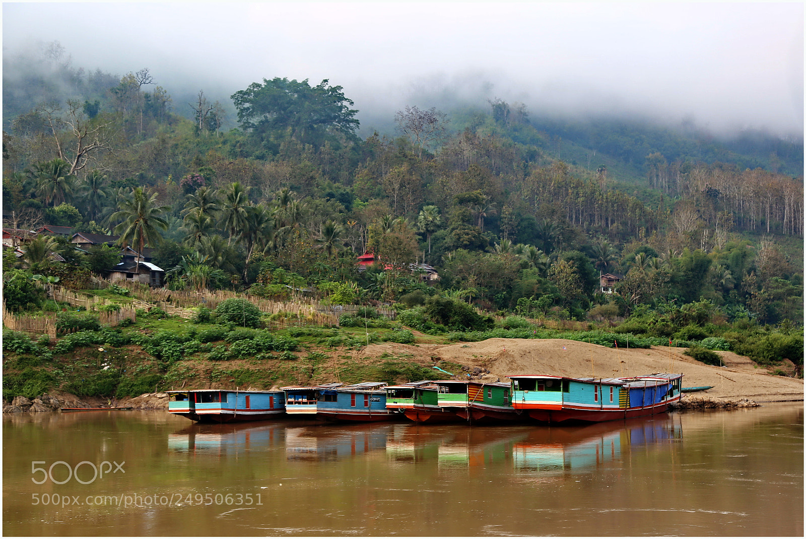 Canon EOS 6D + Canon EF 24-105mm F4L IS USM sample photo. Morning mist and slowboats photography
