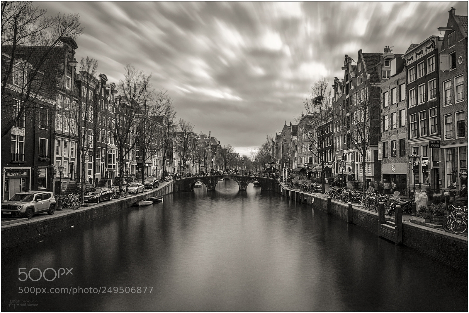 Fujifilm X-T2 sample photo. The red district photography