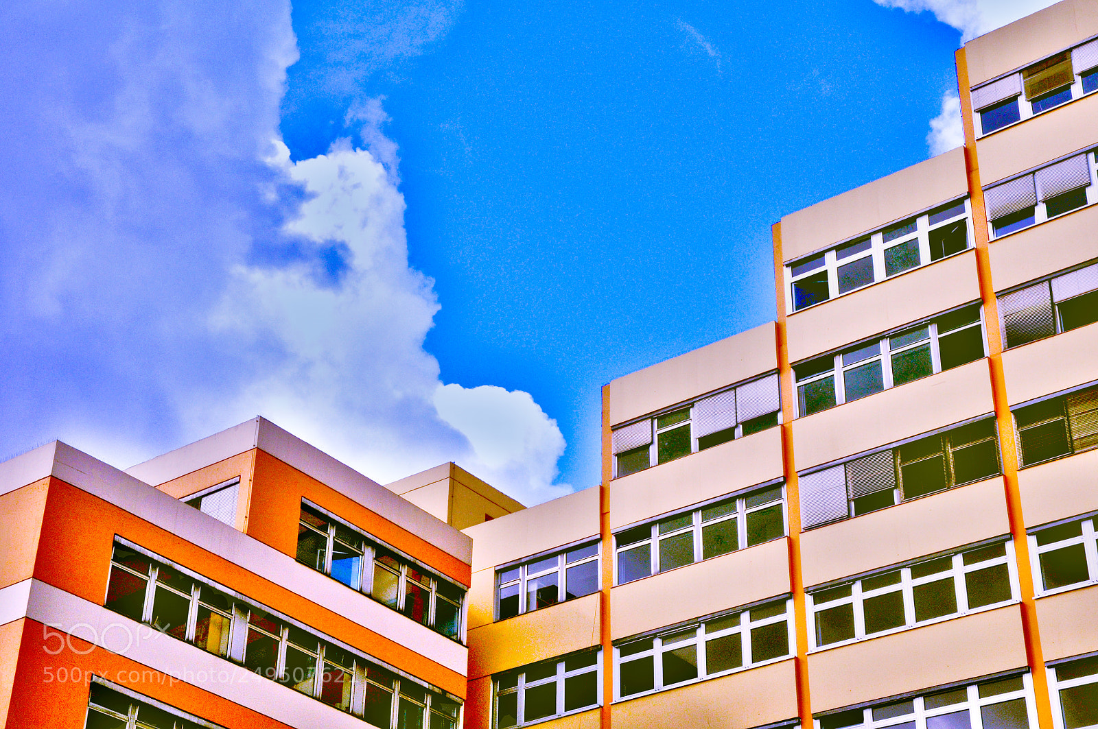 Nikon D90 sample photo. Building against skyline photography
