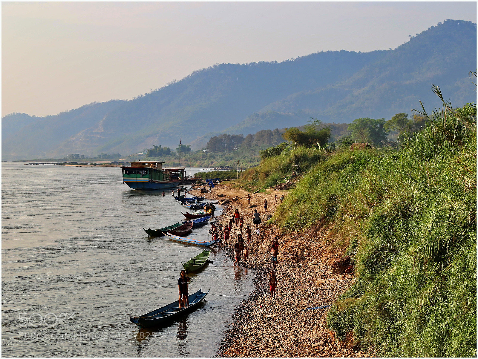 Canon EOS 6D + Canon EF 24-105mm F4L IS USM sample photo. Villagers out for the photography