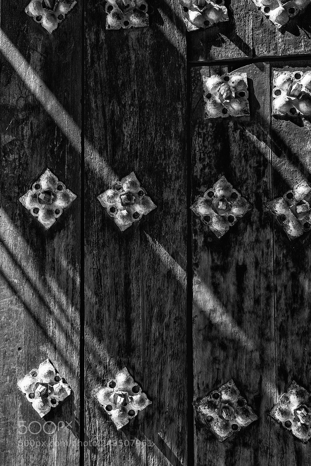Nikon D610 sample photo. Puerta convento photography