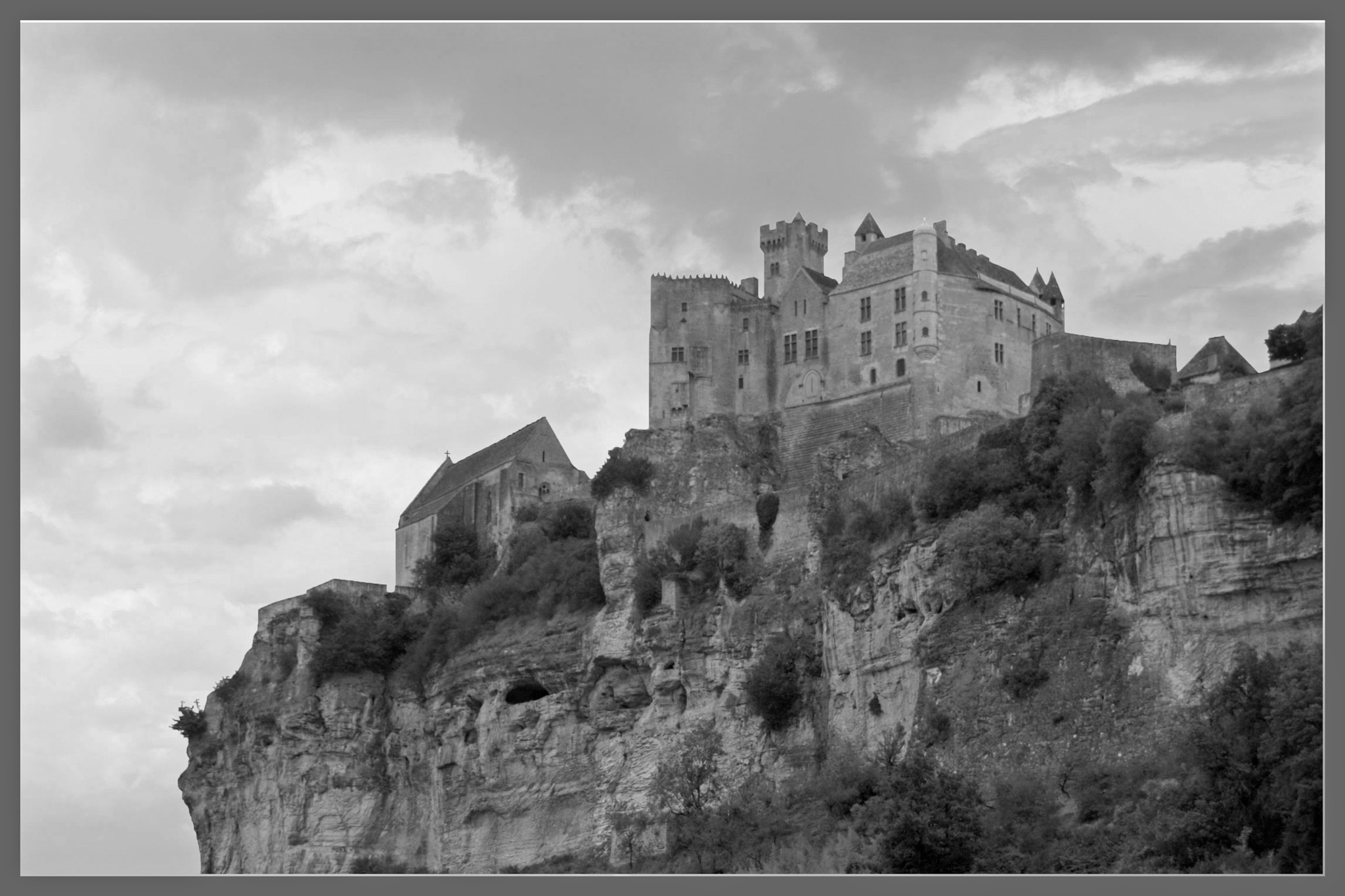 Olympus E-410 (EVOLT E-410) sample photo. Schloss beaumont sw photography