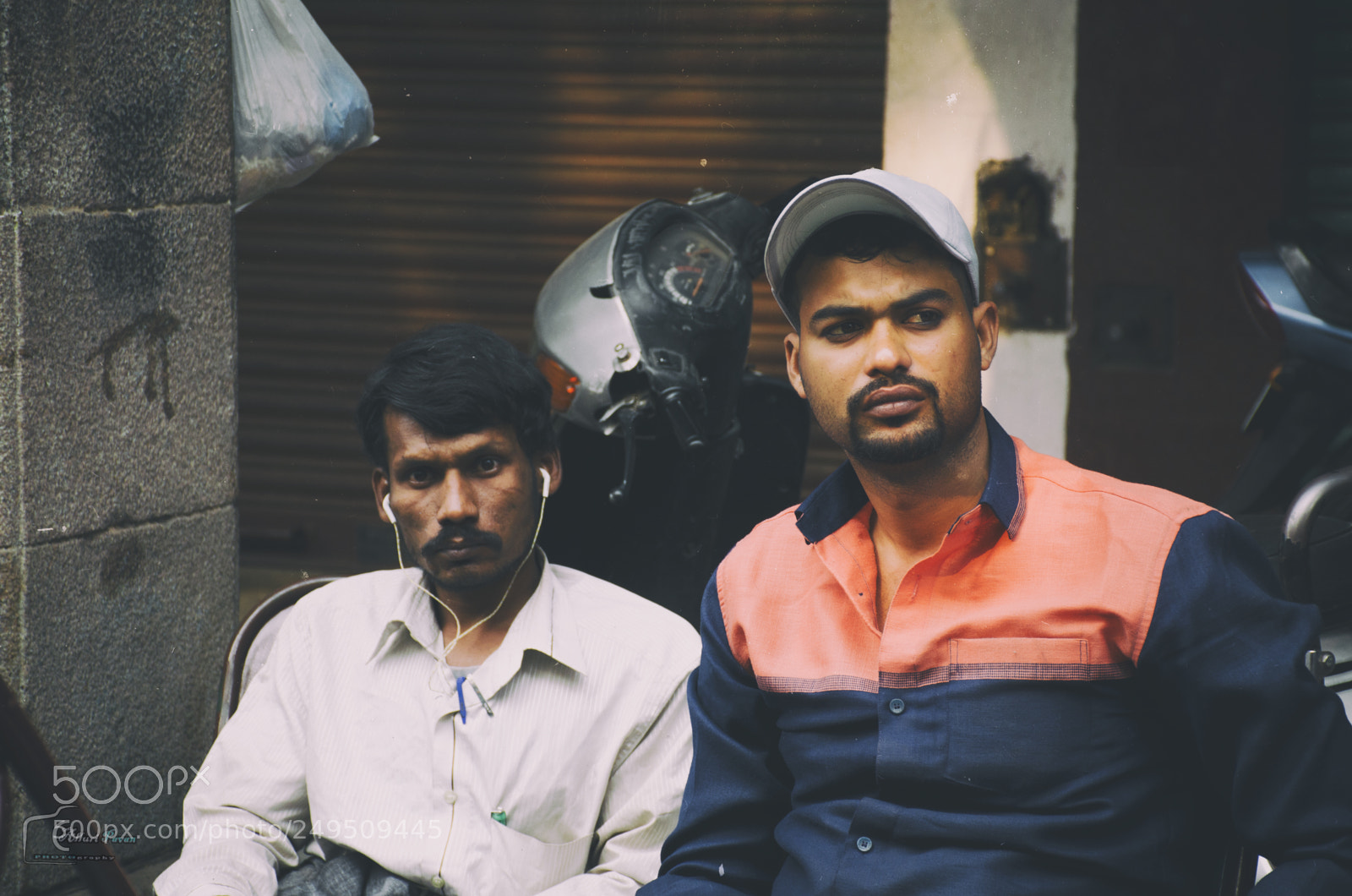 Nikon D5100 sample photo. Street portrait photography photography