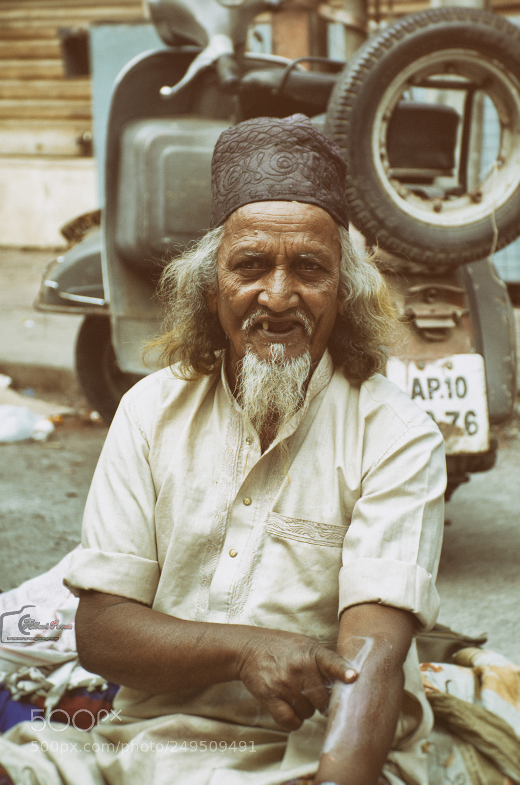 Nikon D5100 sample photo. Street portrait photography photography