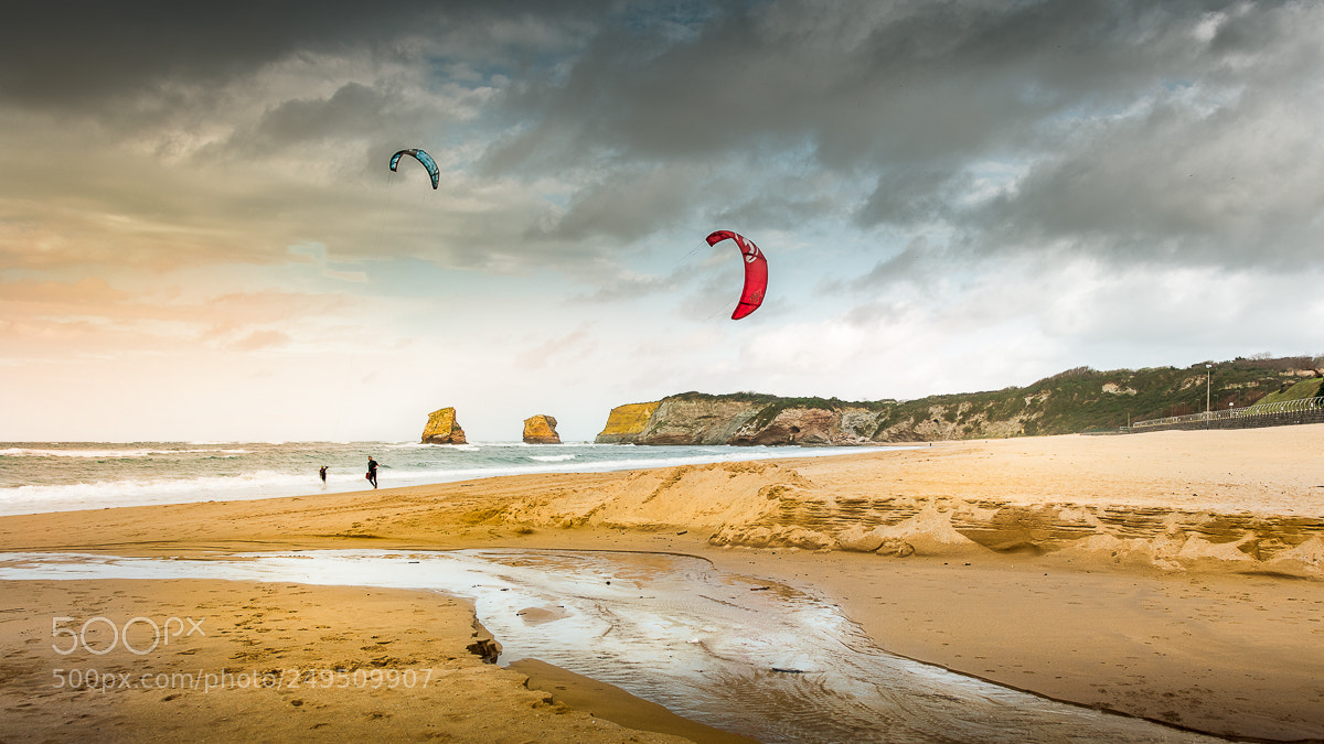 Nikon D5500 sample photo. Les deux jumeaux d'hendaye photography