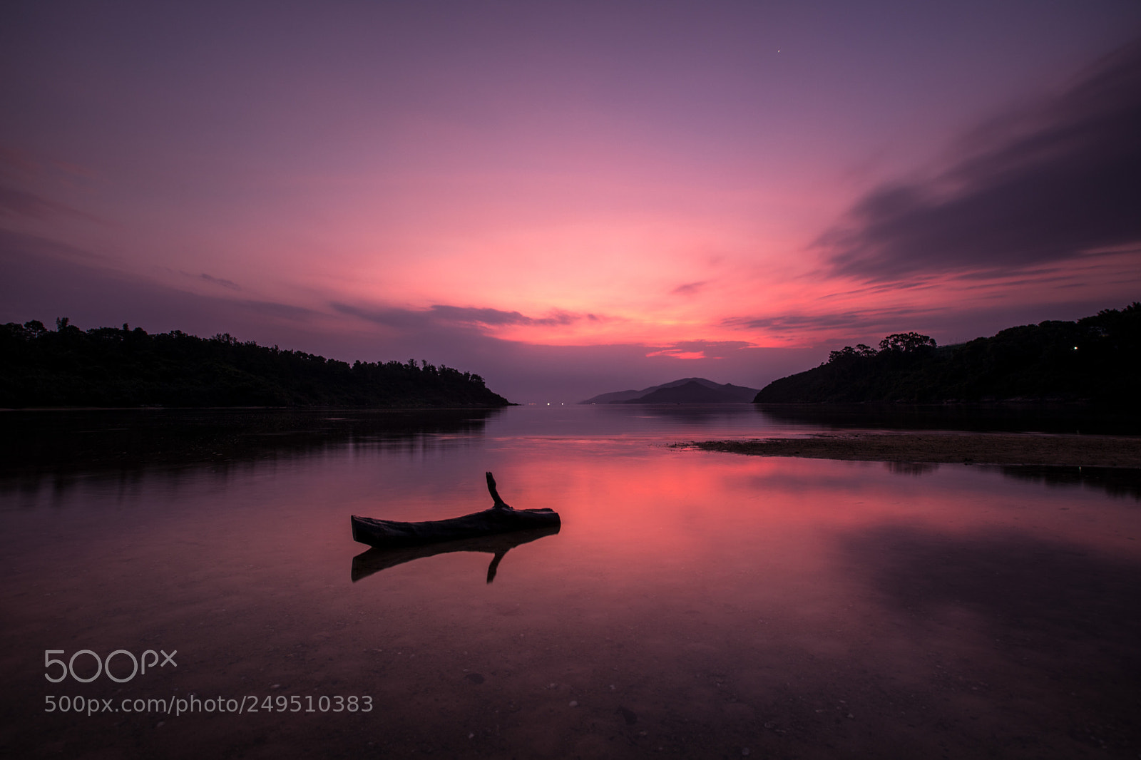 Canon EOS 5D Mark IV sample photo. The morning before typhoon photography