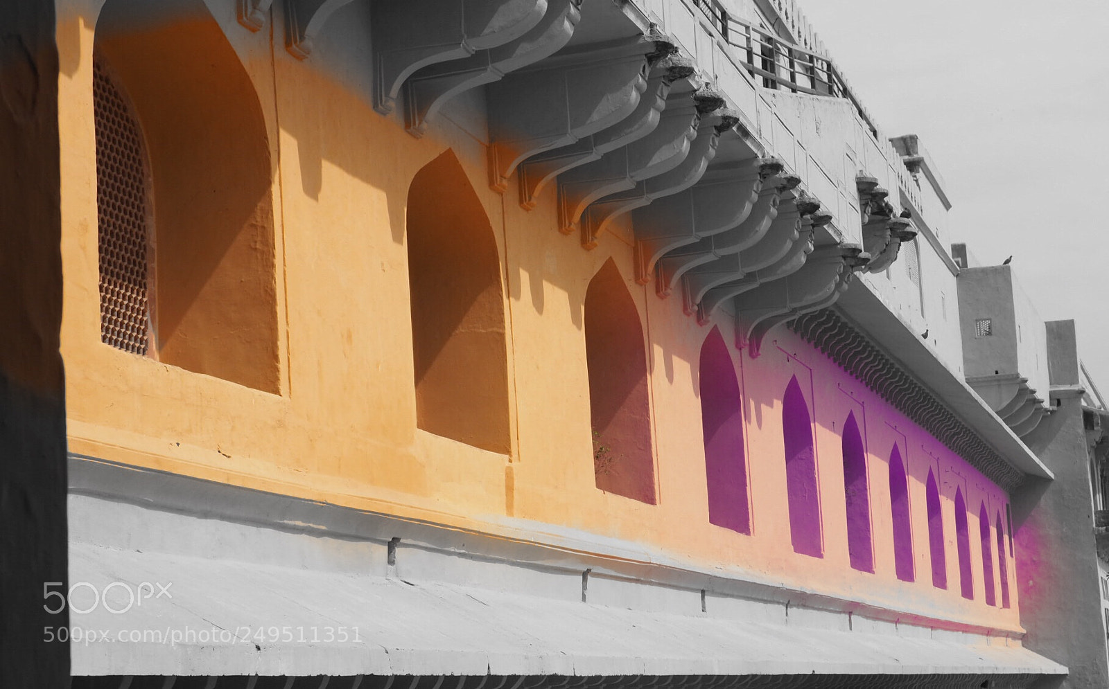 Olympus OM-D E-M10 II sample photo. Repeating shapes photography