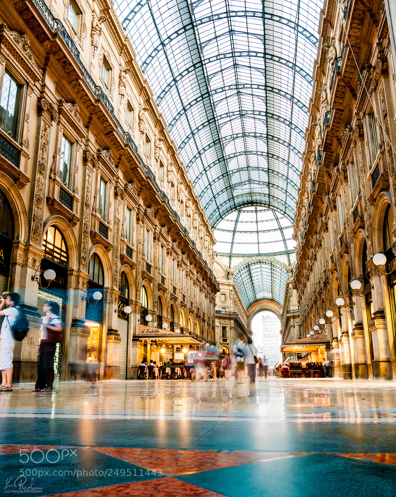 Panasonic Lumix DMC-G1 sample photo. Galleria milano photography