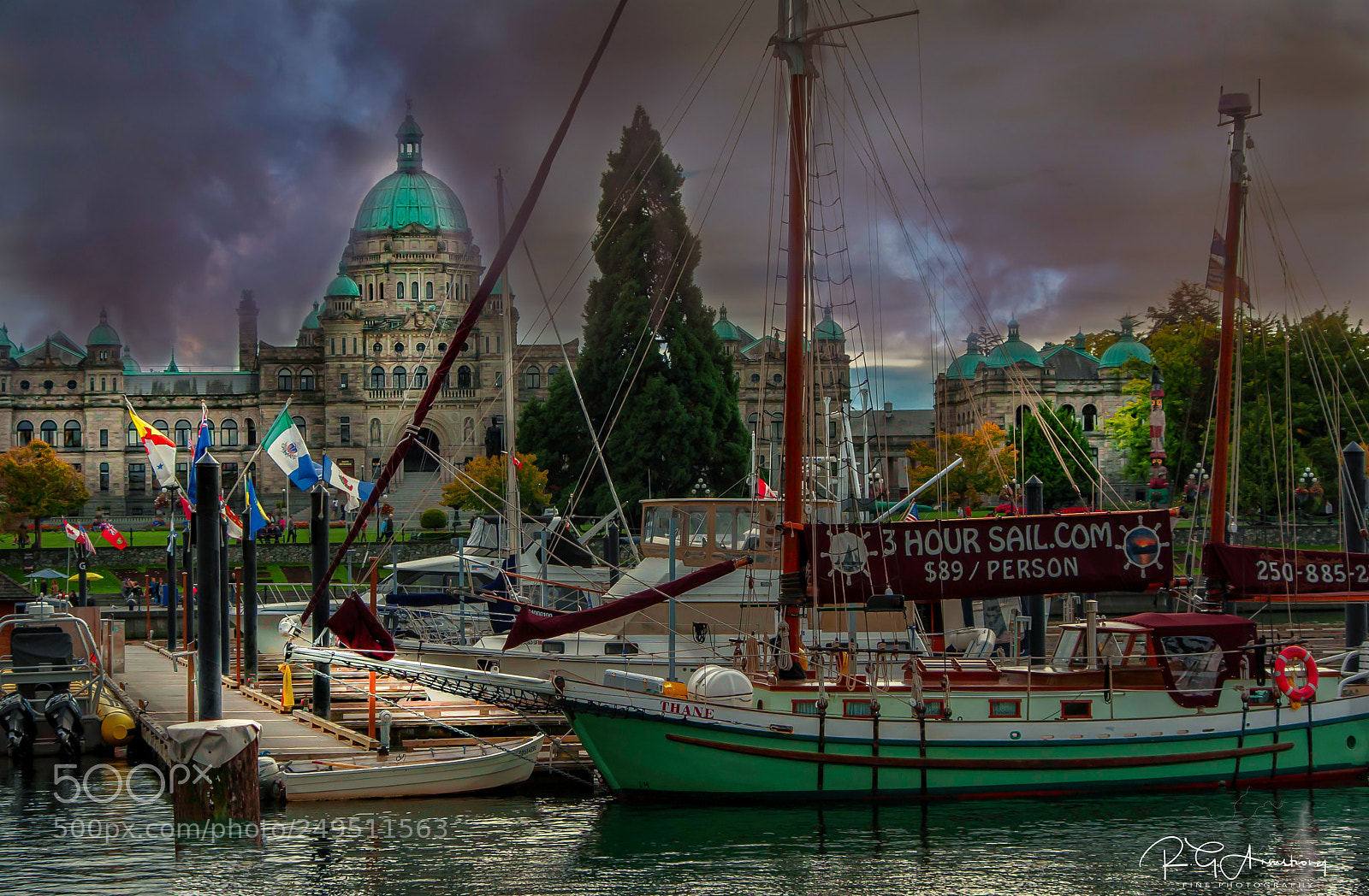 Pentax K200D sample photo. Victoria parlament buildings and photography