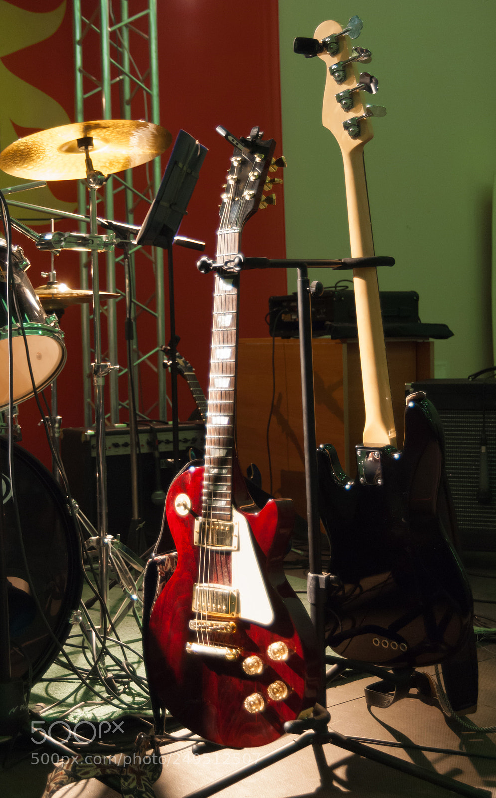 Nikon D3000 sample photo. 2 guitars photography