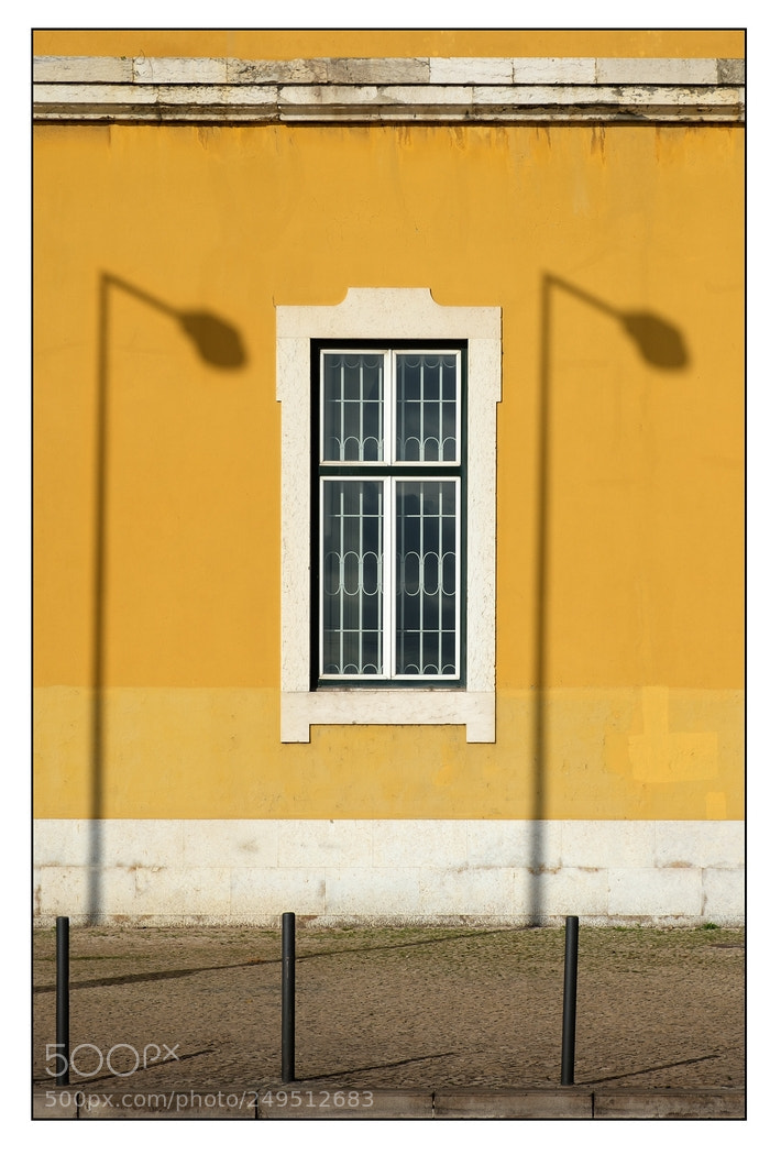 Fujifilm X-T2 sample photo. Lisbon window photography