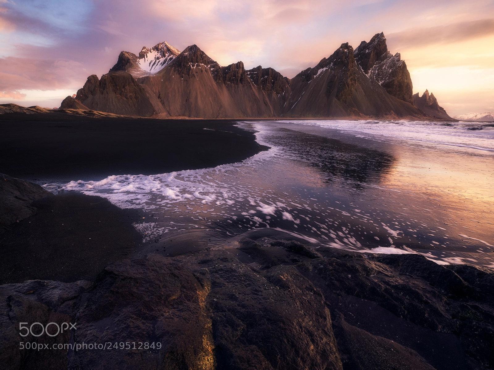 Canon EOS 5D Mark IV sample photo. Golden stokksnes beach photography