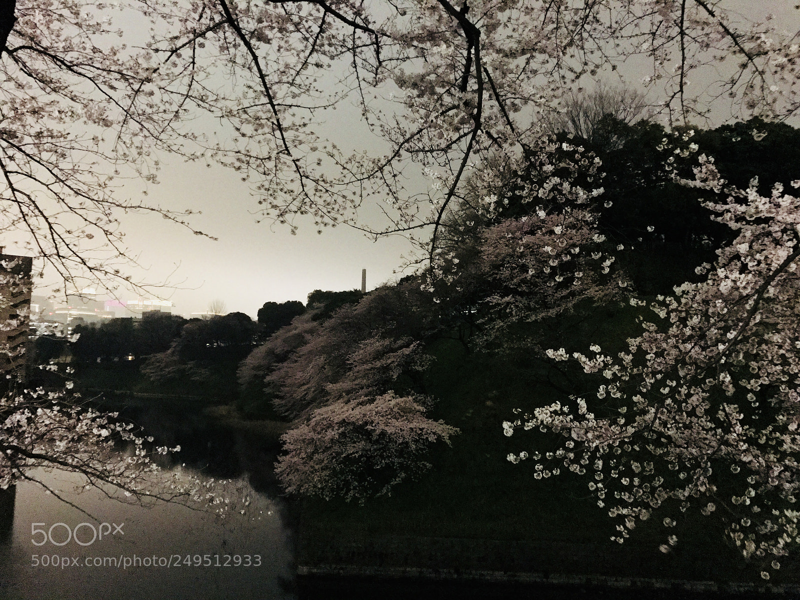 Apple iPhone 7 sample photo. Imperial palace photography