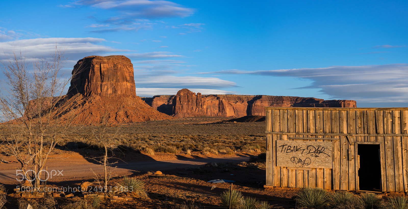 Nikon D5300 sample photo. Abandoned building, monument valley photography