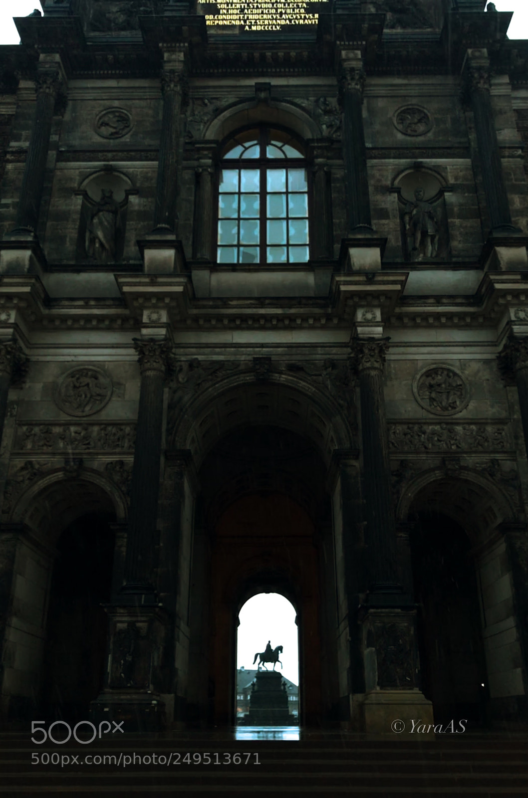 Apple iPhone 7 sample photo. Lone rider of dresden photography