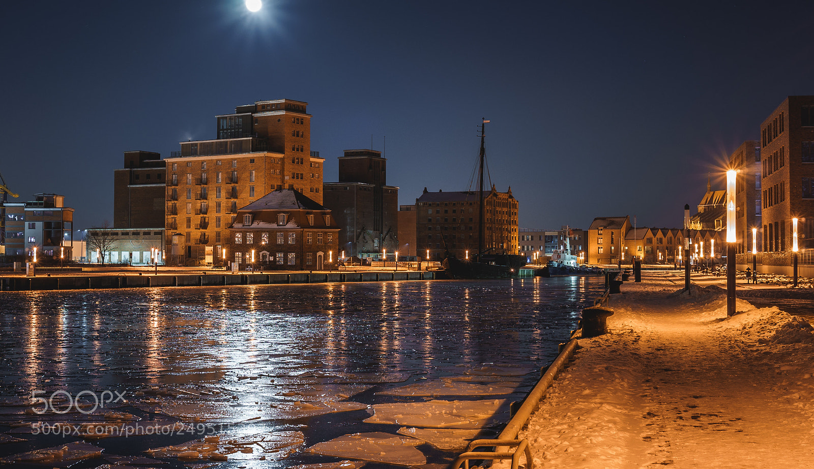 Sony a7 sample photo. Wismar icy night photography