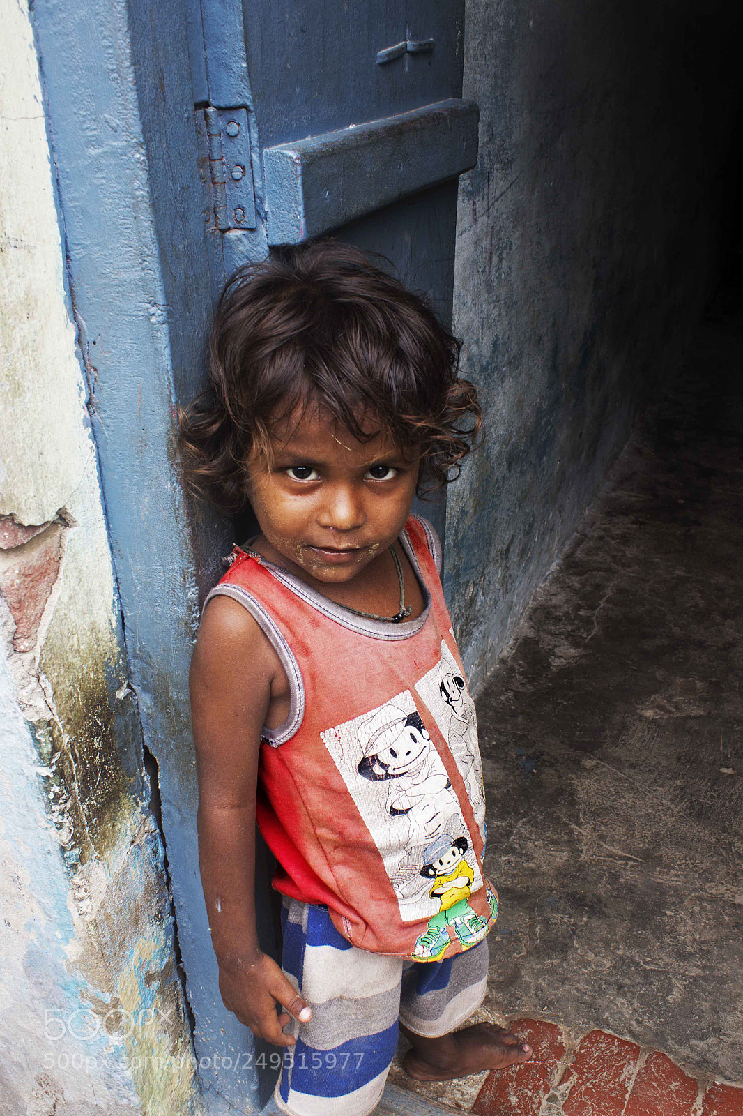Canon EOS 600D (Rebel EOS T3i / EOS Kiss X5) sample photo. Kid from varanasi photography