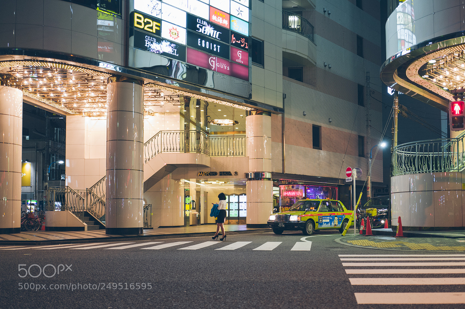 Leica Q (Typ 116) sample photo. 歌舞伎厅 photography