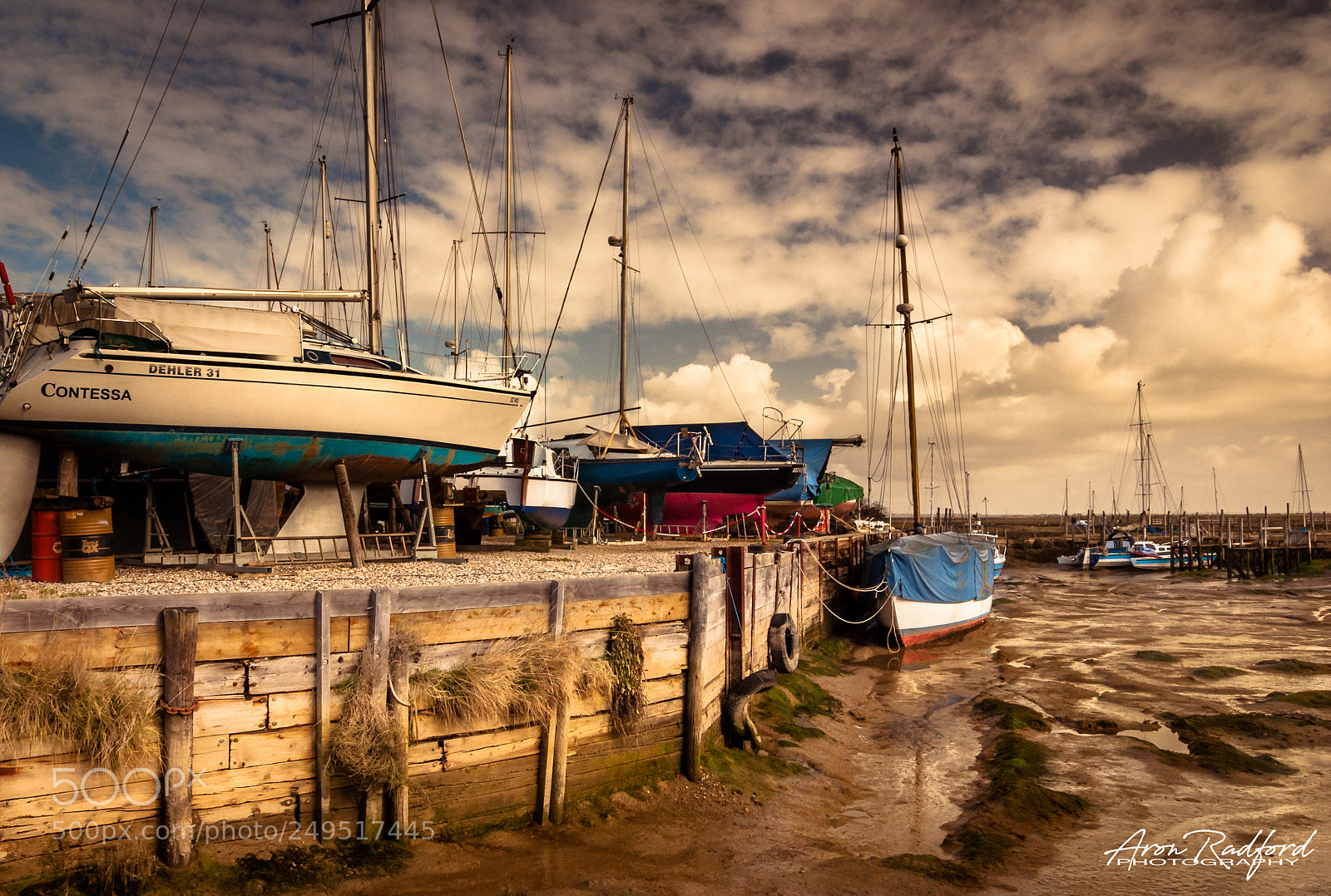 Nikon D5000 sample photo. Tollesbury marina boat yard photography