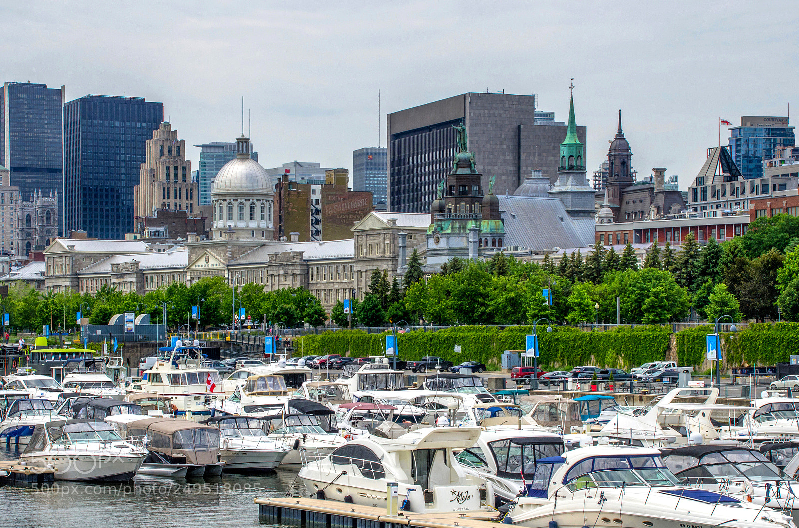 Nikon D7000 sample photo. Montréal photography