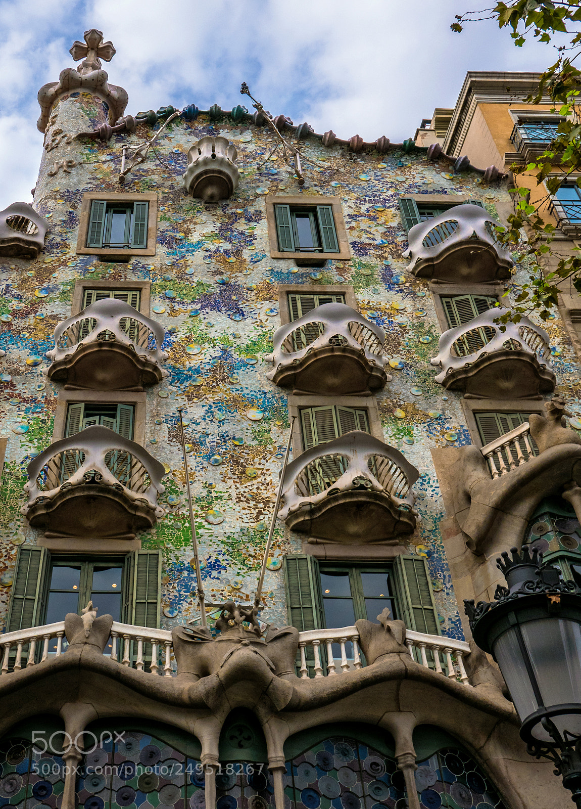 Panasonic Lumix DMC-LX100 sample photo. The antoni gaudi's casa photography