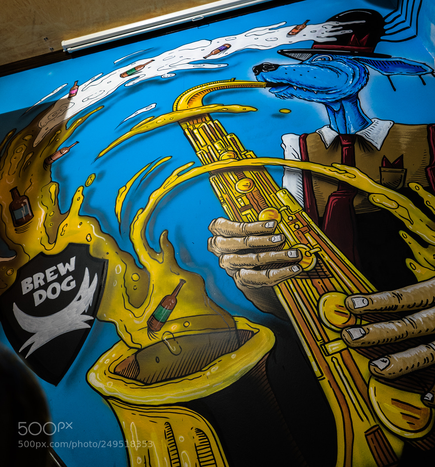 Panasonic Lumix DMC-LX100 sample photo. Wall art craft beer photography