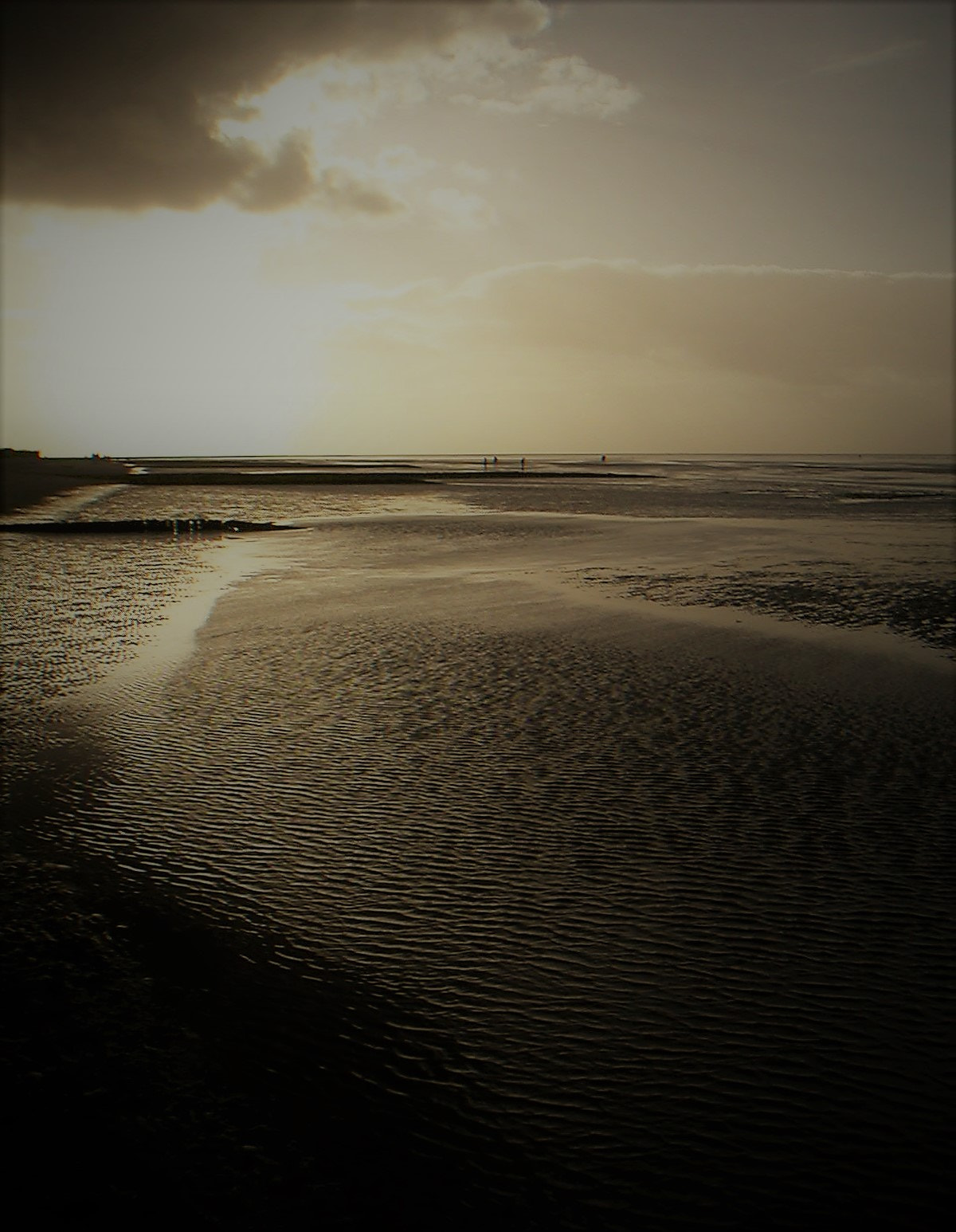 KONICA MINOLTA DiMAGE X sample photo. Calm beach photography
